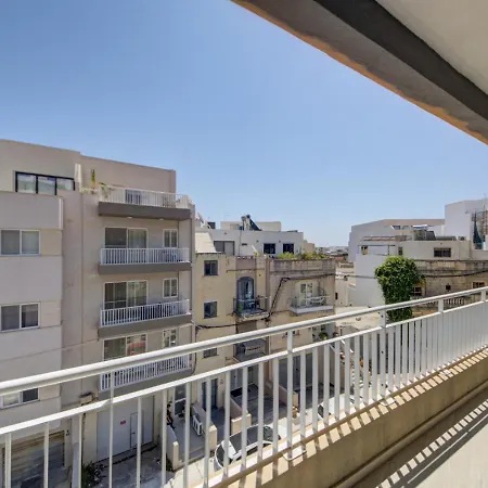 Apartamento Forum Swieqi, Luxury Apartment, 2bd-2bh, Sleeps 4 Is-Swieqi