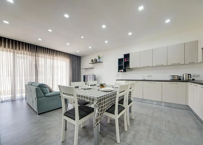 아파트 Forum Swieqi, Luxury Apartment, 2bd-2bh, Sleeps 4 Is-Swieqi