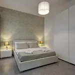 Forum Swieqi, Luxury Apartment, 2bd-2bh, Sleeps 4