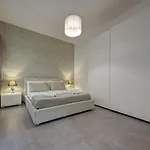 アパート Forum Swieqi, Luxury Apartment, 2bd-2bh, Sleeps 4 *
