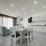 Apartmán Forum Swieqi, Luxury Apartment, 2bd-2bh, Sleeps 4 Is-Swieqi