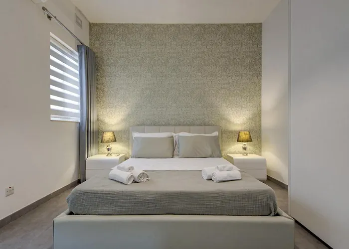 Apartament Forum Swieqi, Luxury Apartment, 2bd-2bh, Sleeps 4